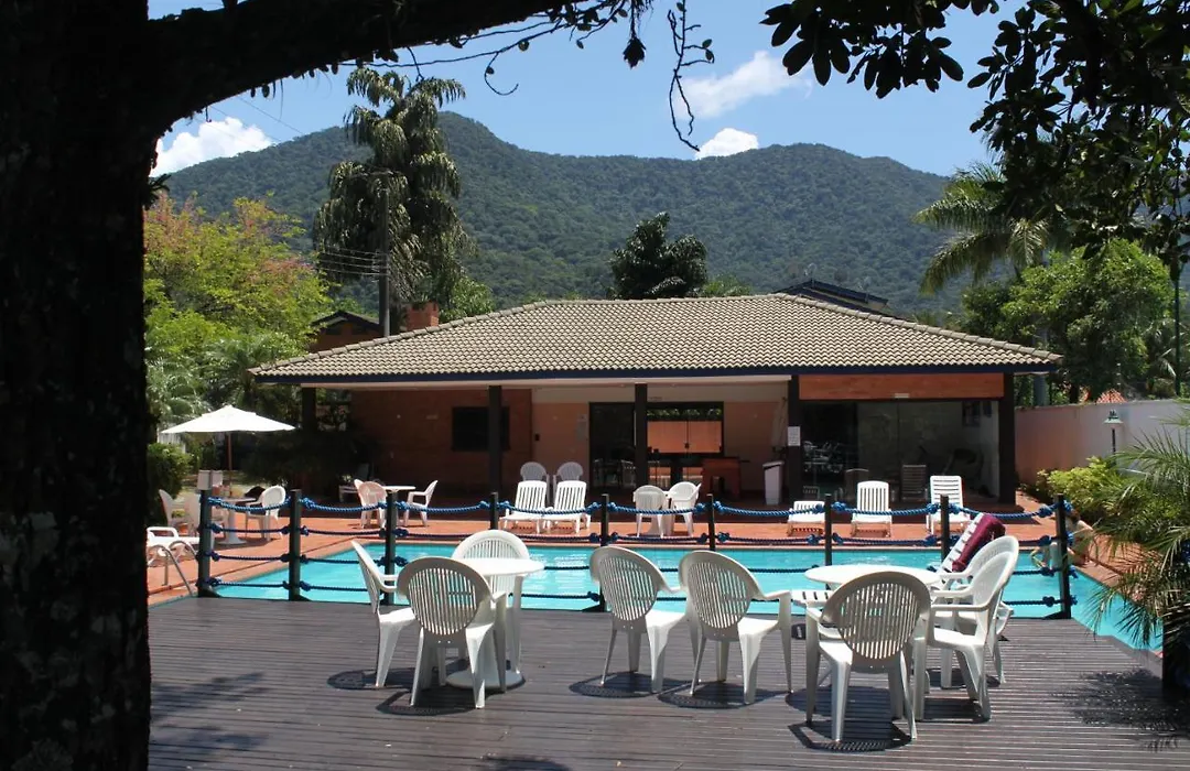 Casa em Condomínio com Piscina - Residencial Maresias 50 m da Praia-1