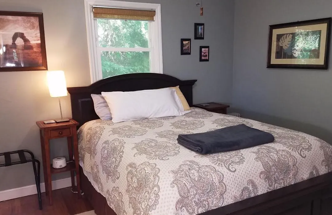 Cozy Convenience, Private Home 5Mins To Biltmore-1