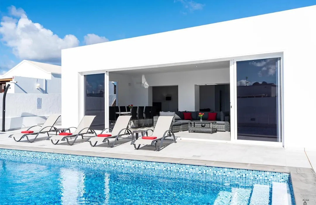 Villa Rossa - Villas Now - LH215 By Villas Now Ltd-1