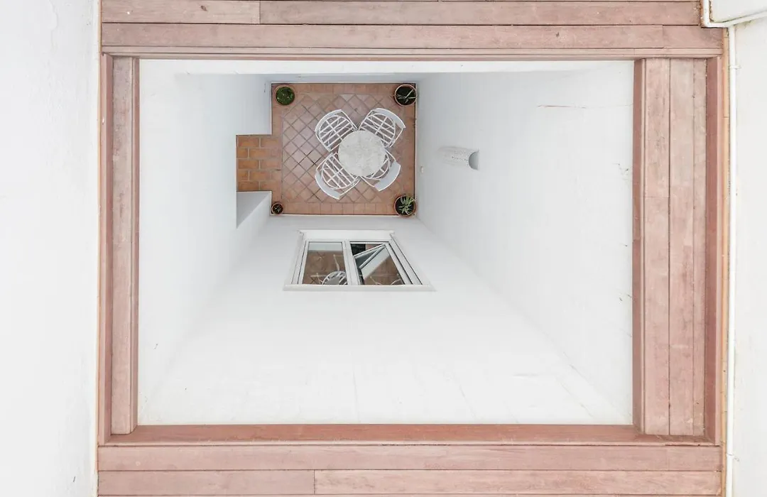 Recaredo Apartments-1