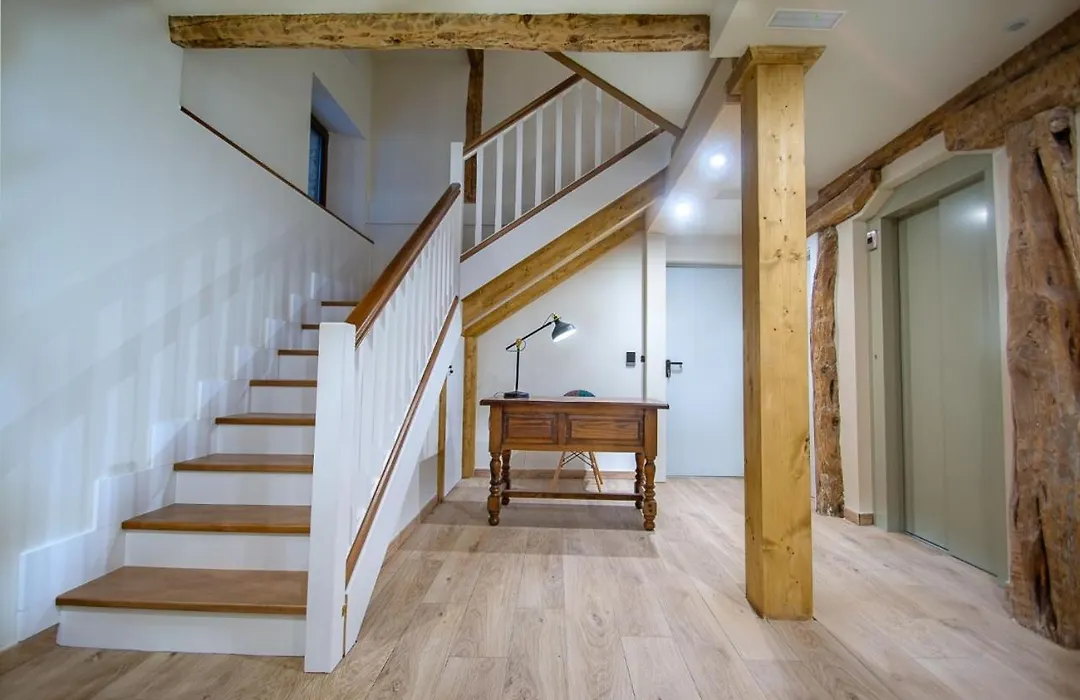 Apartamentos UXAMA LUXURY EPONA - junto a la Plaza Mayor con ascensor-1