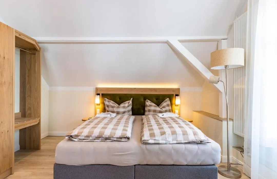 Haus Emma Doppelzimmer Sanddorn-1