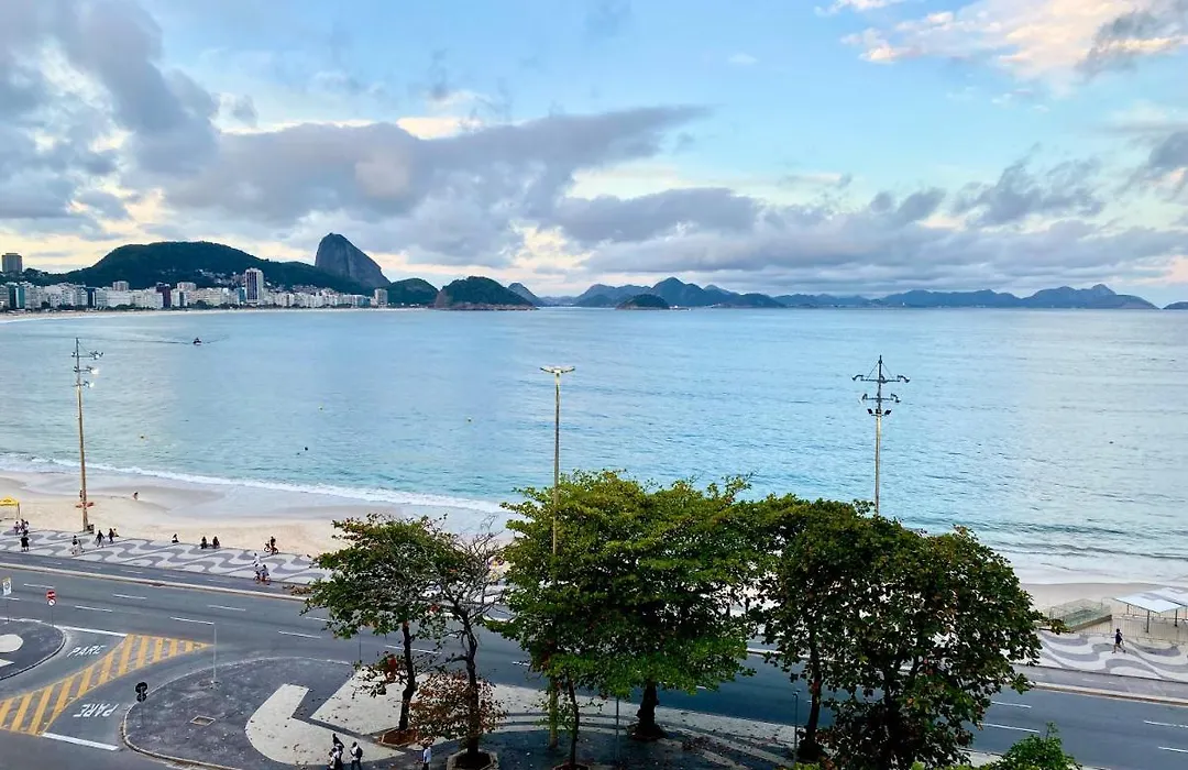 Praia De Copacabana Posto 6-1