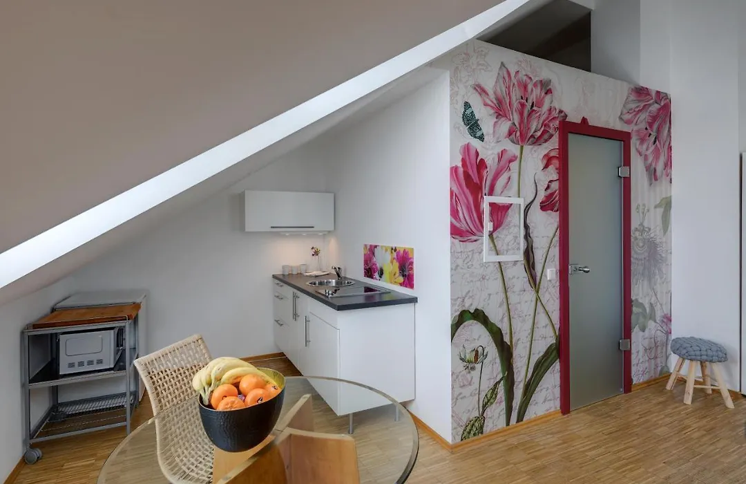 Mkm Apartments Sunny-1