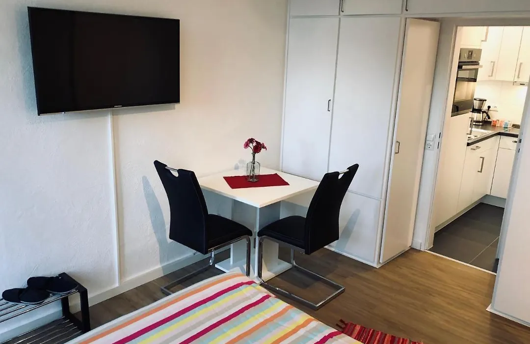 Bungalow am Stadtwald, 24h Check-in-1