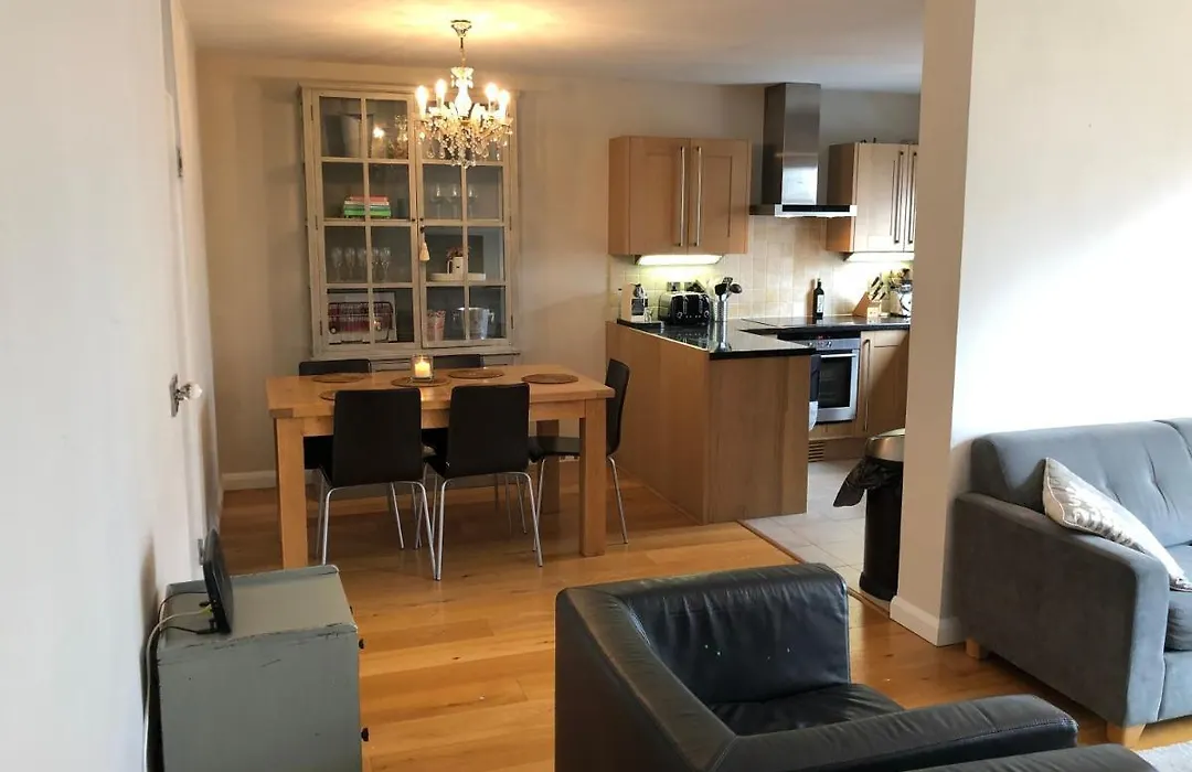 Notting Hill Apartment-1