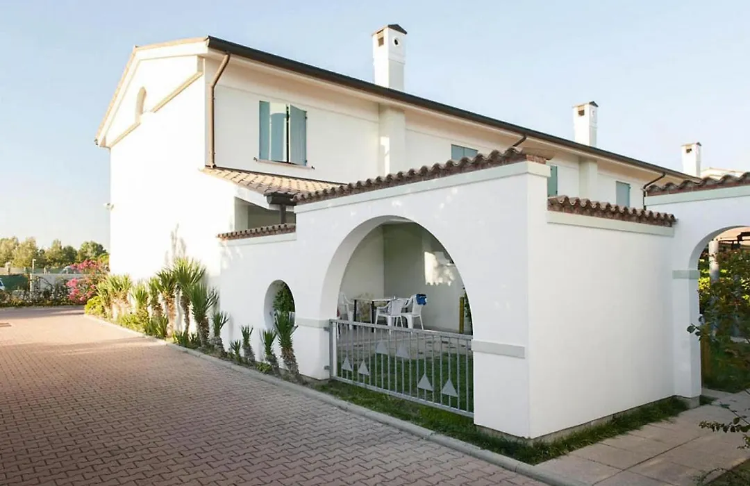 Terraced House Bibione Near Sandy Beach-1