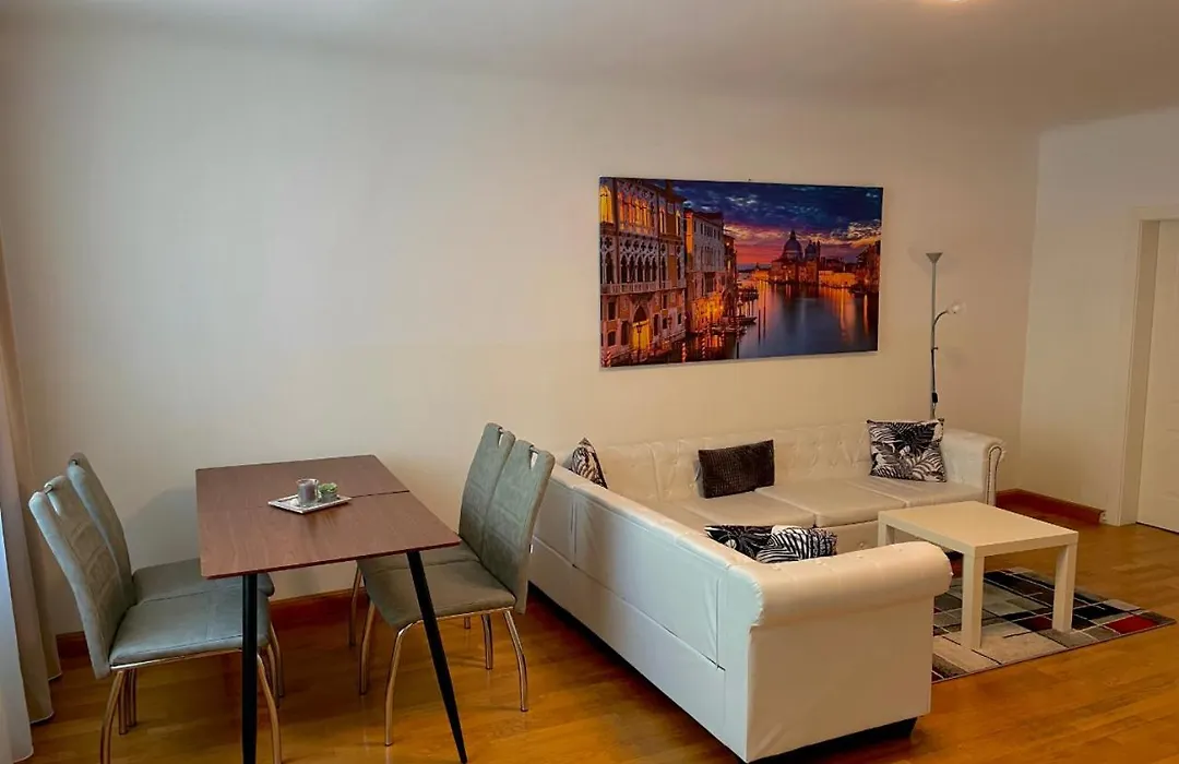 Apartment Wien Mitte-1