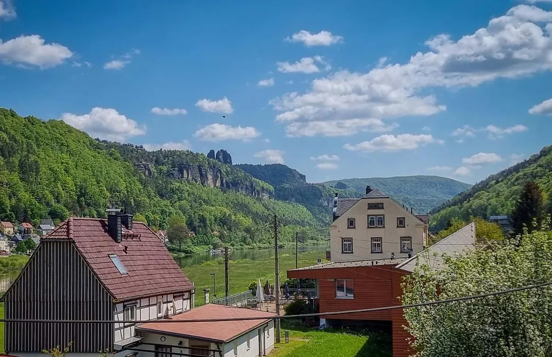 Ferienappartements Elbaussicht - Krippen-1