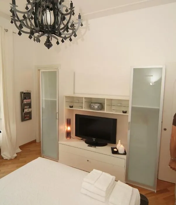 Vatican Sunset Guest House-1