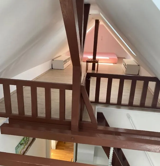 Lorenz Apartment 2-1