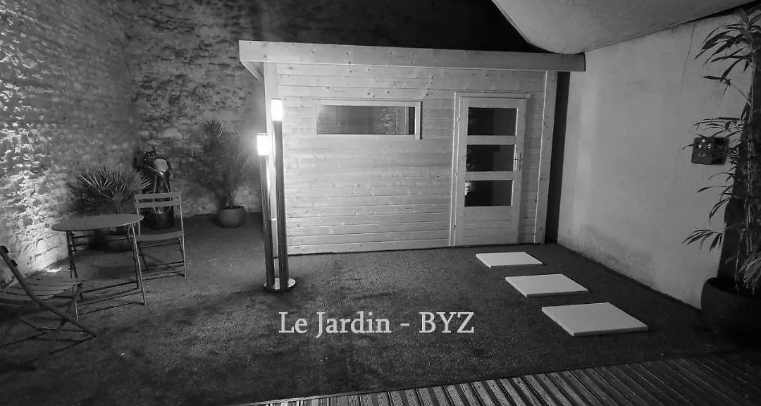 Bayeuzen 2 - Le Jardin - Nuit Romantique&Spa Privatif-1
