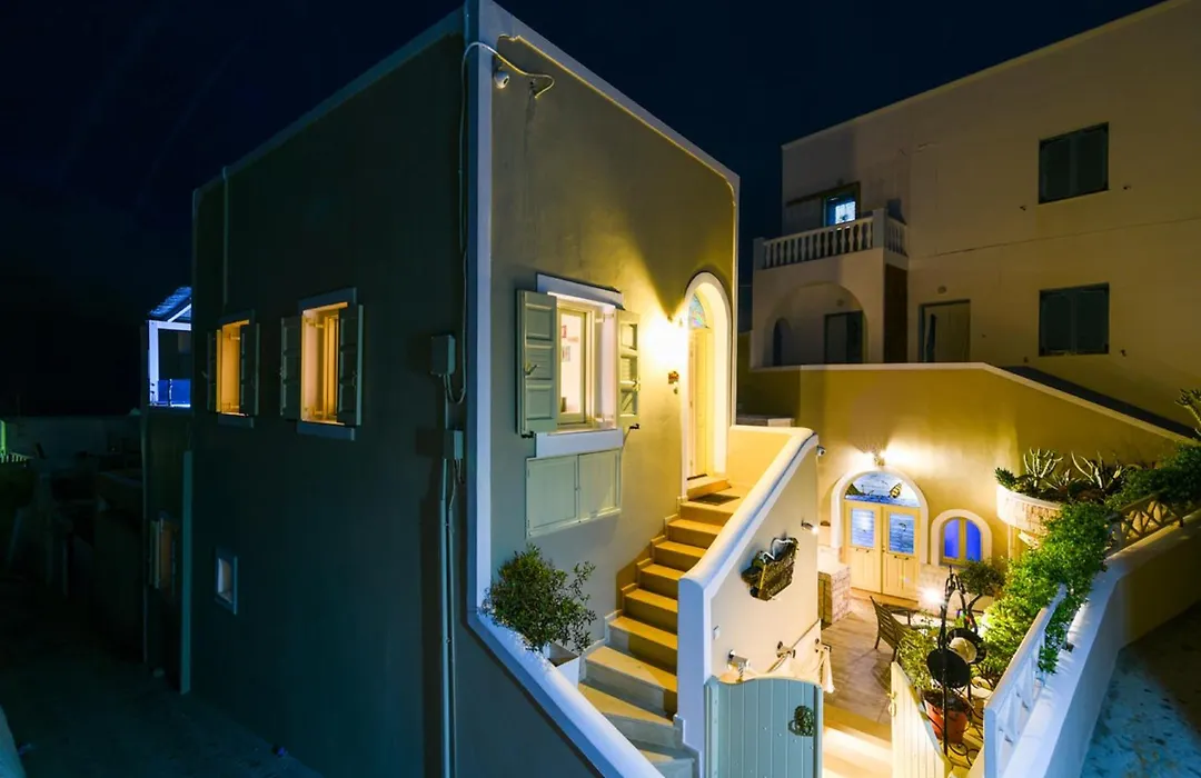 Suite Home Santorini-1