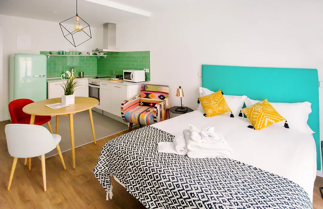 Home Art Apartments Salamanca-1
