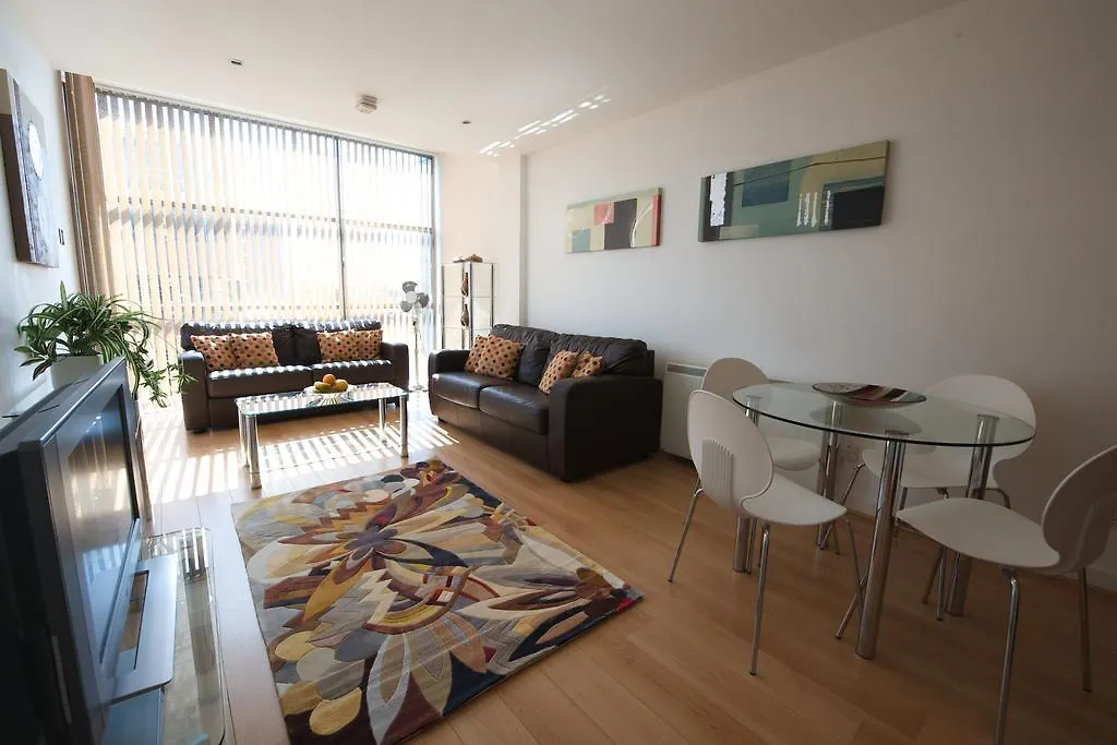 Stay Deansgate Apartments For 14 Nights Plus-1