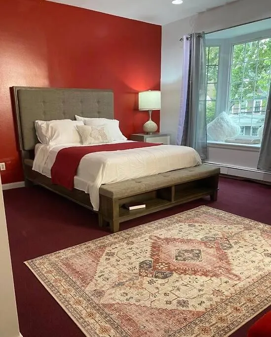 Room At The Oasis-1