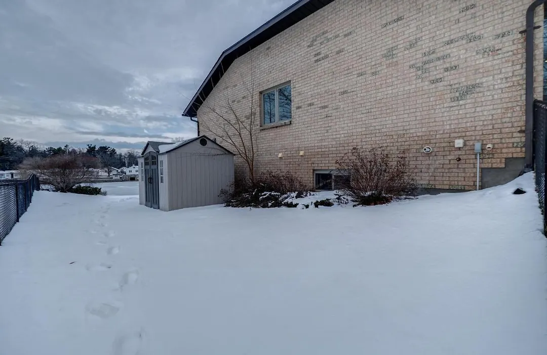 Wasaga Beach Cottage-1