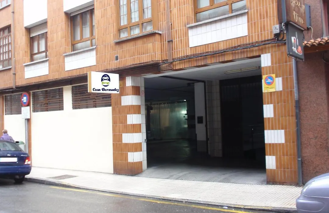 Apartamentos Cean Bermudez-1