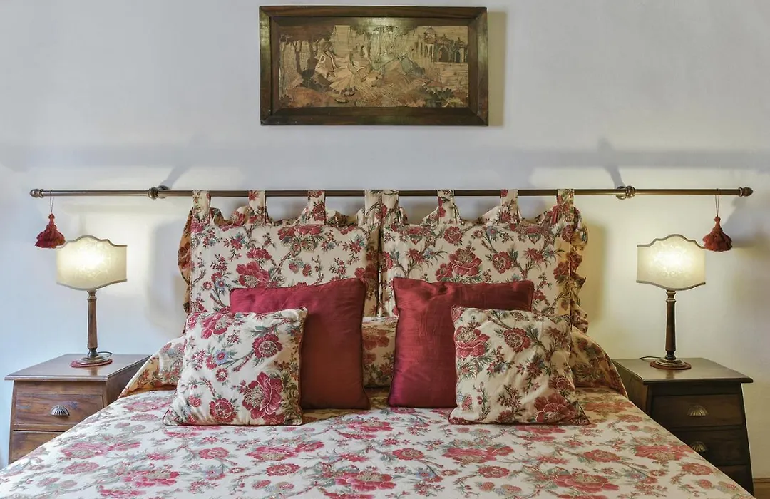 Residenze d'Epoca Palazzo Coli Bizzarrini-1