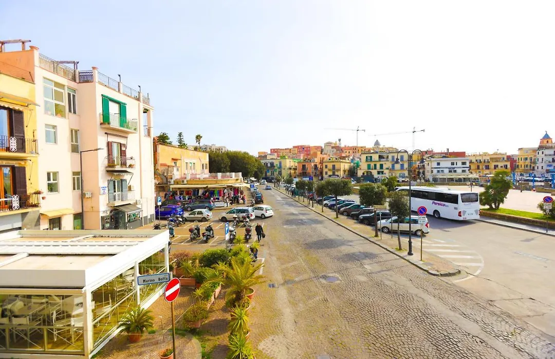 B&B Piazza a mare pozzuoli-1
