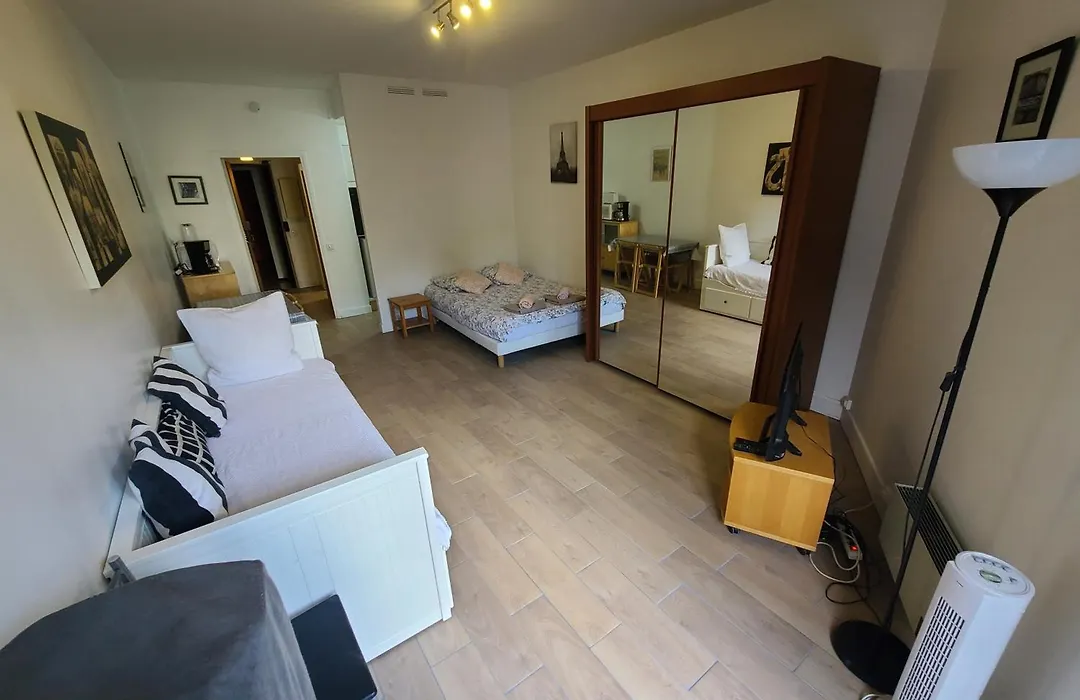 Appartement Paris Centre - St Michel-1