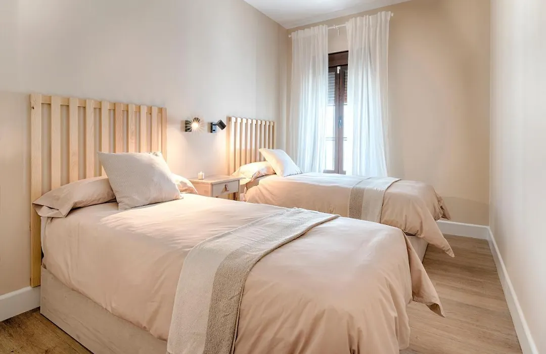 Apartamentos Turísticos Isems-1