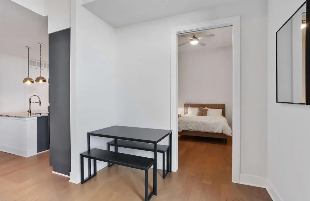Midtown Luxury Apartment-1