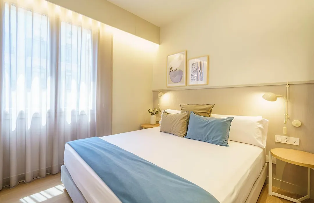 Fisa Rentals Ramblas Apartments-1