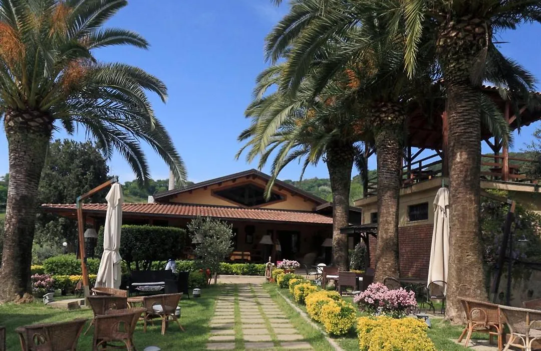 Il Borgo sul Lago-1