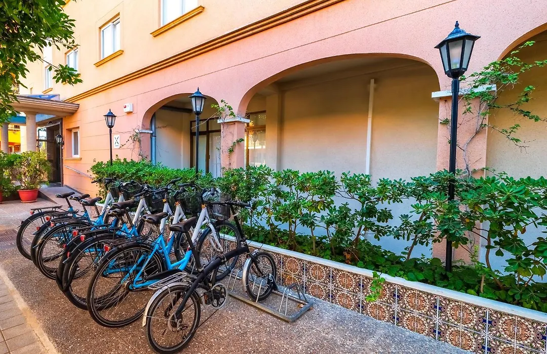 Apartamentos Isla del Sol-1