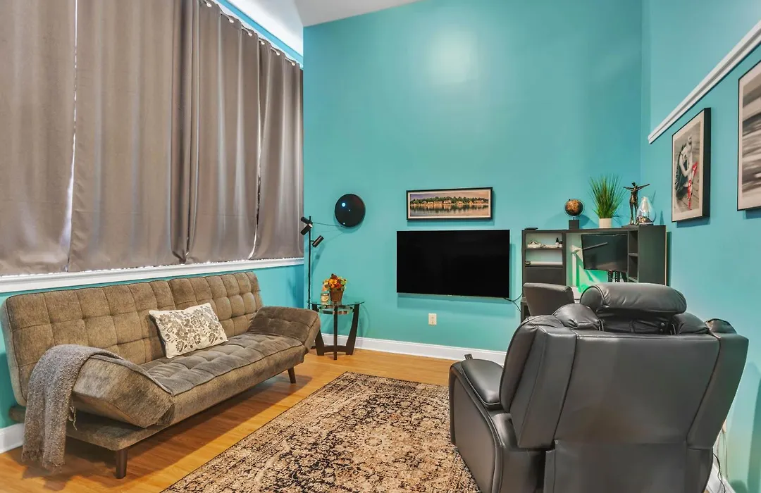Broad Street Apartment-1