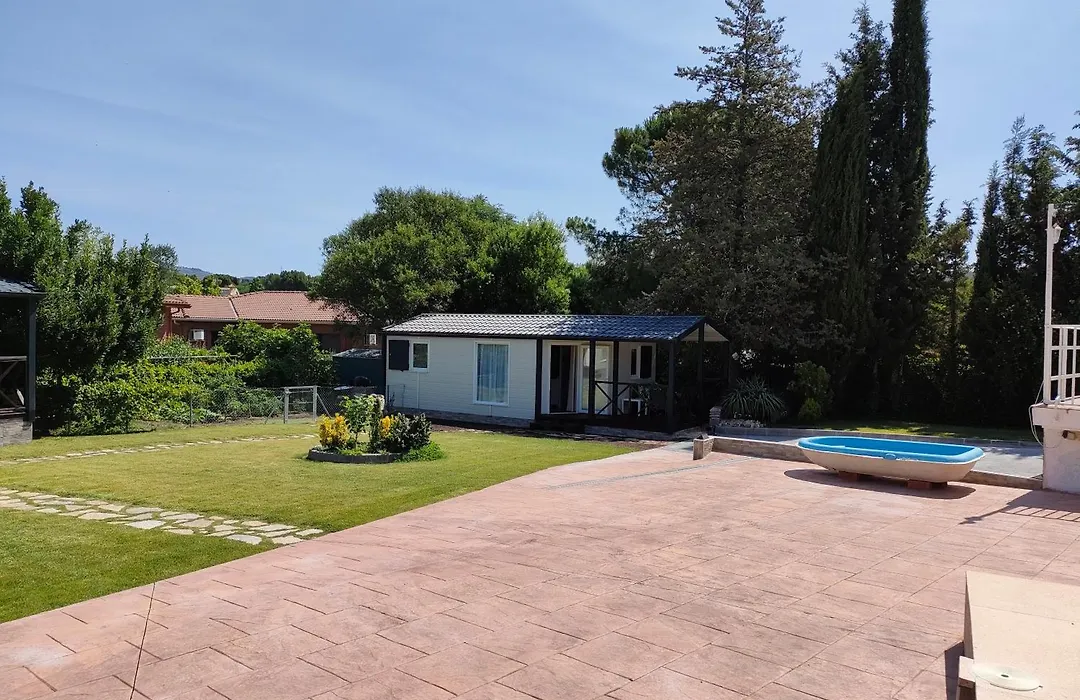 Naturalayos con jacuzzi privado-1