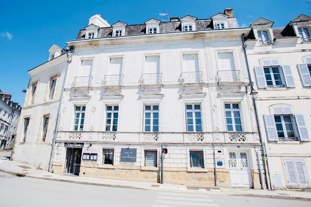 Vue imprenable sur le port, charmant et clair!-1