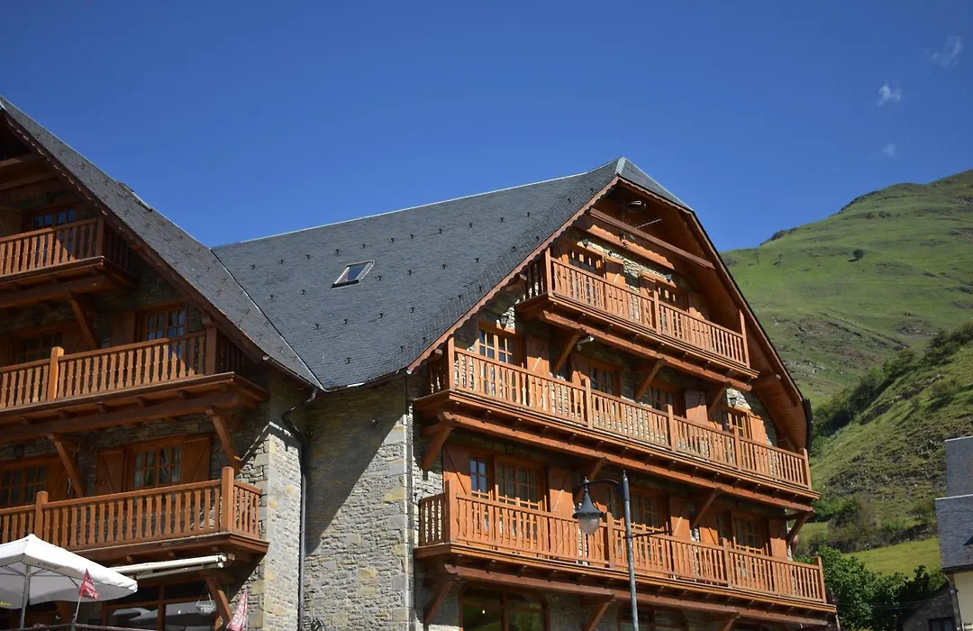 Apartamentos Deth Camin Reiau-1