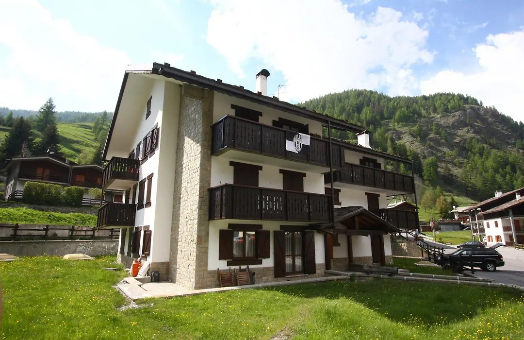 Champoluc Apartment-1