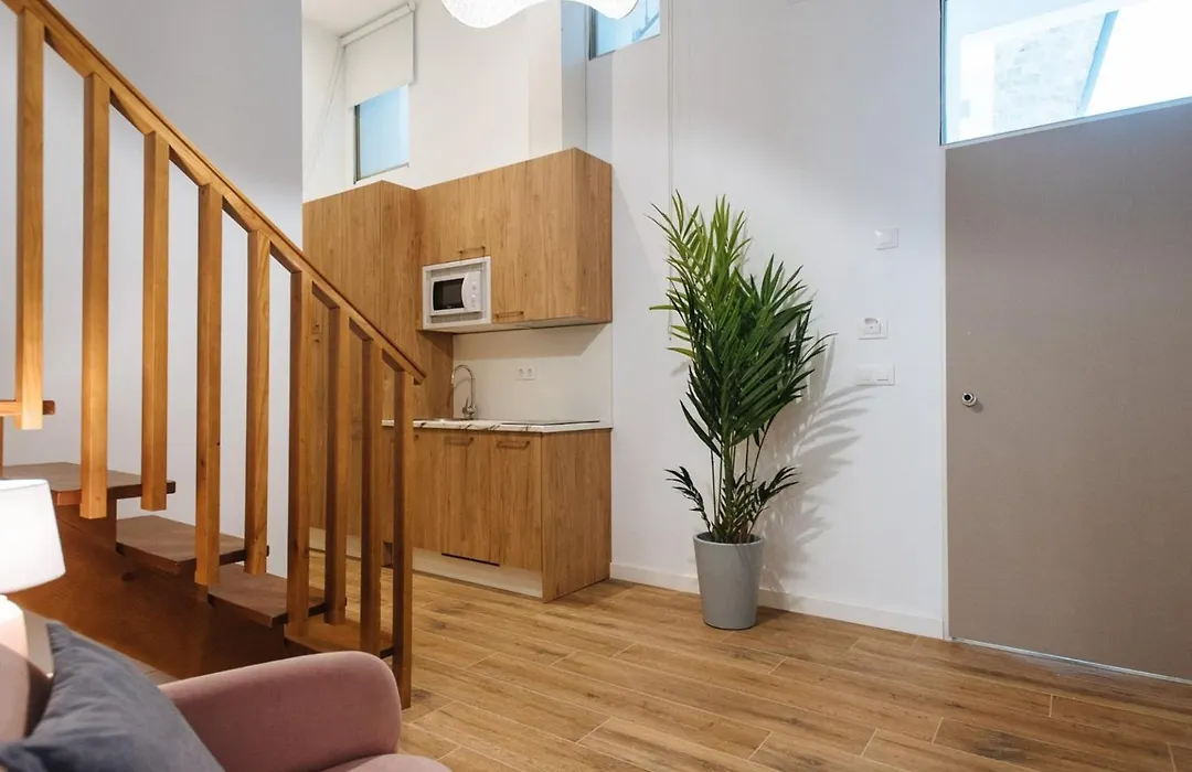 Lola de Triana Apartments-1