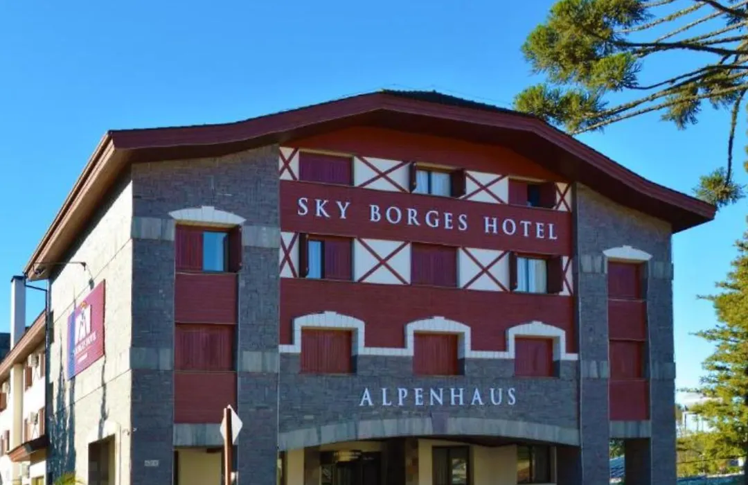 Apart-hotel em Gramado, padrão 4 estrelas, no centro-1