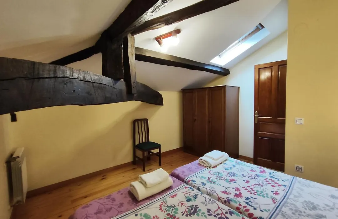 Apartamentos La Montañesa-1