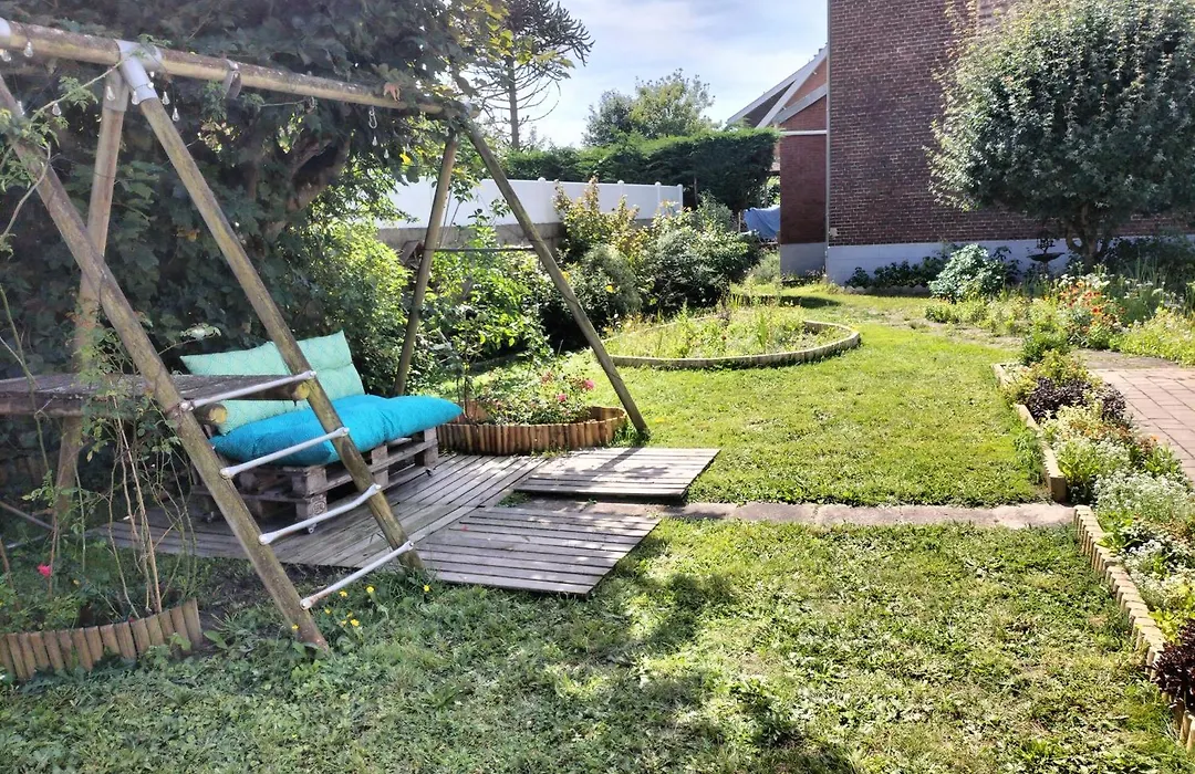 Studio Avec Un Jardin Privatif Sans Vis-A-Vis-1