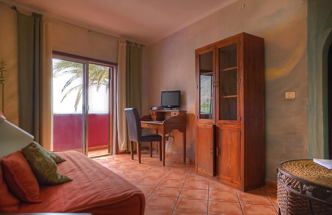 Gomera Lounge Apartments Wellness Pianobar-1