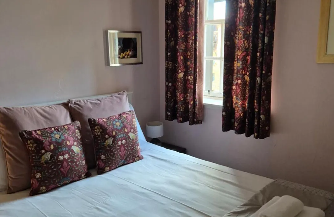 Dean Village Cottage-1