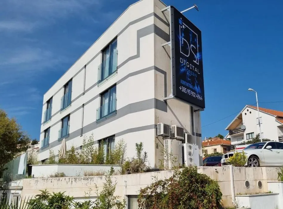 Jona Rooms Podstrana-1
