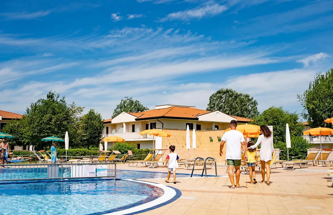Lecci Lido Altanea-1