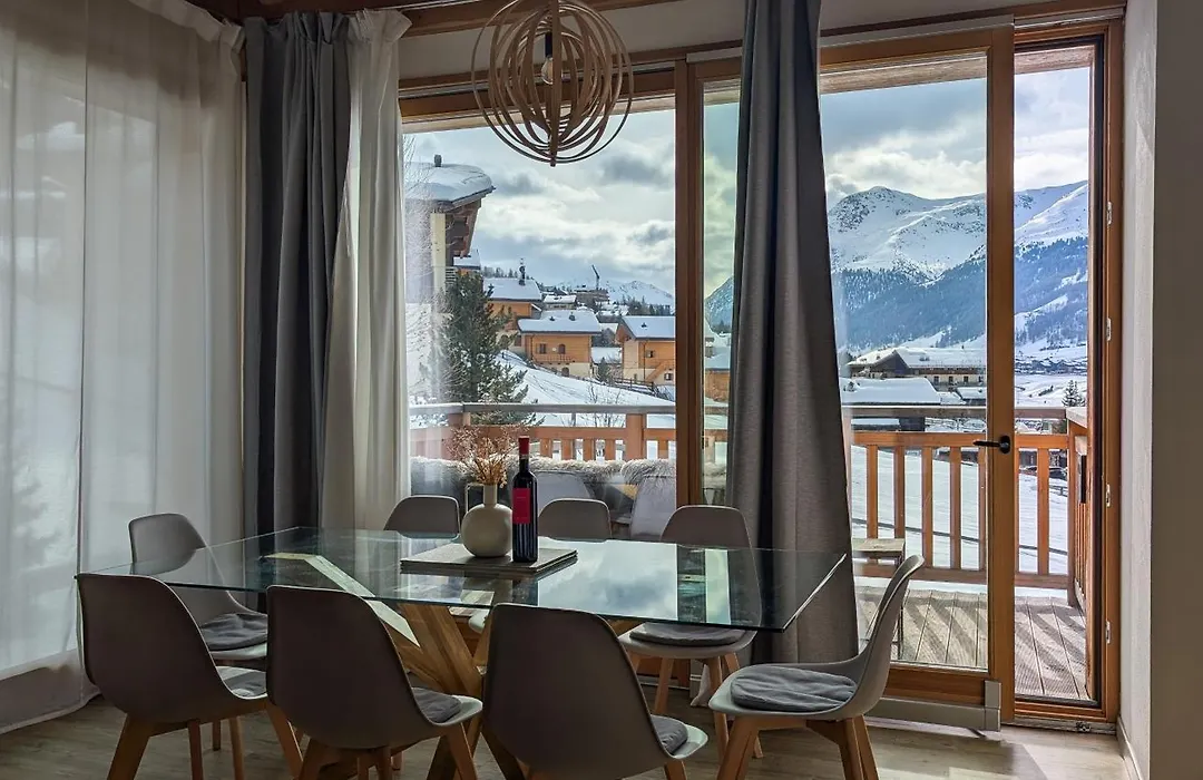 Nix & Nivis Chalet-1