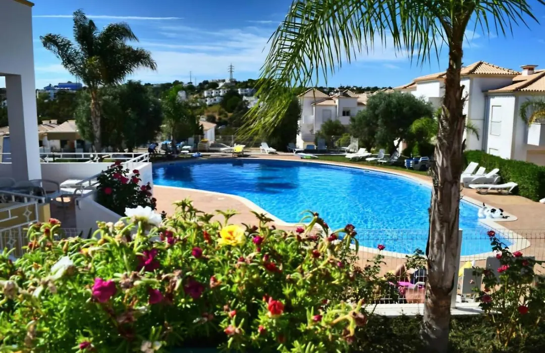 Farm Village- Townhouse 2 Mins From Old Town Albufeira-1