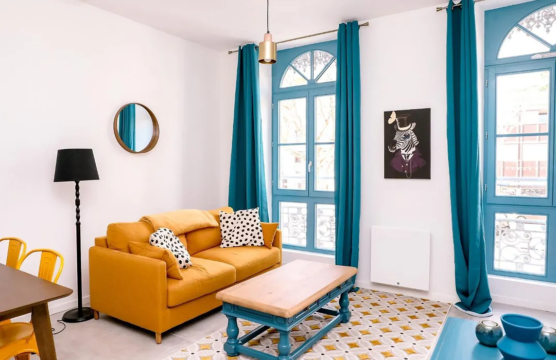 Le Jules Appart'Hotel, Appartements de charme centre de Romans-1