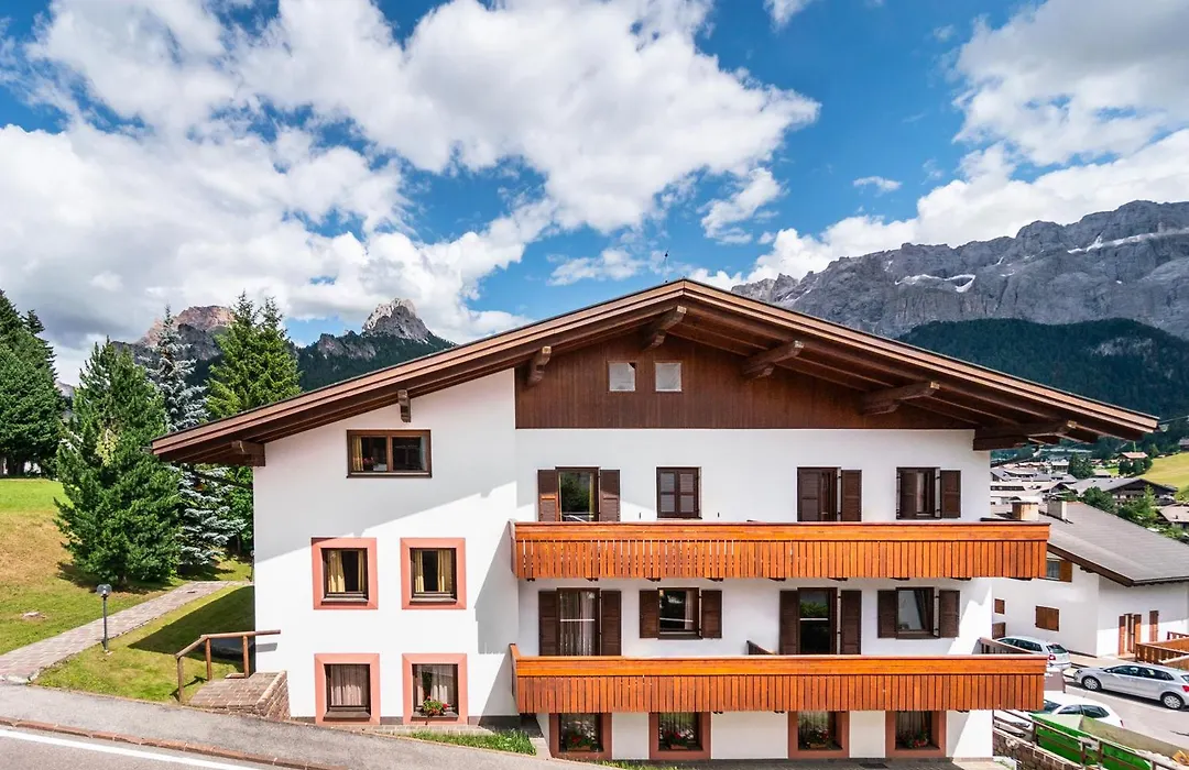 Apartments Lores-1