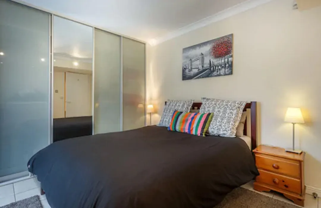 London Tower Bridge Apartments-1