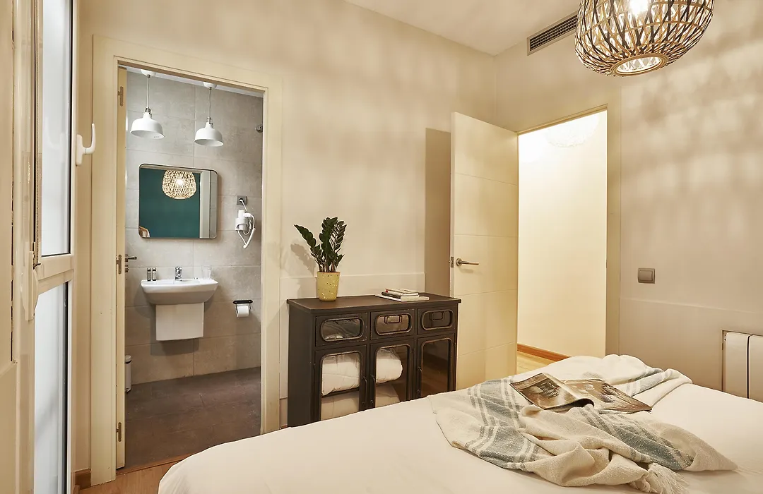 Barcelona Sants Station Apartments-1