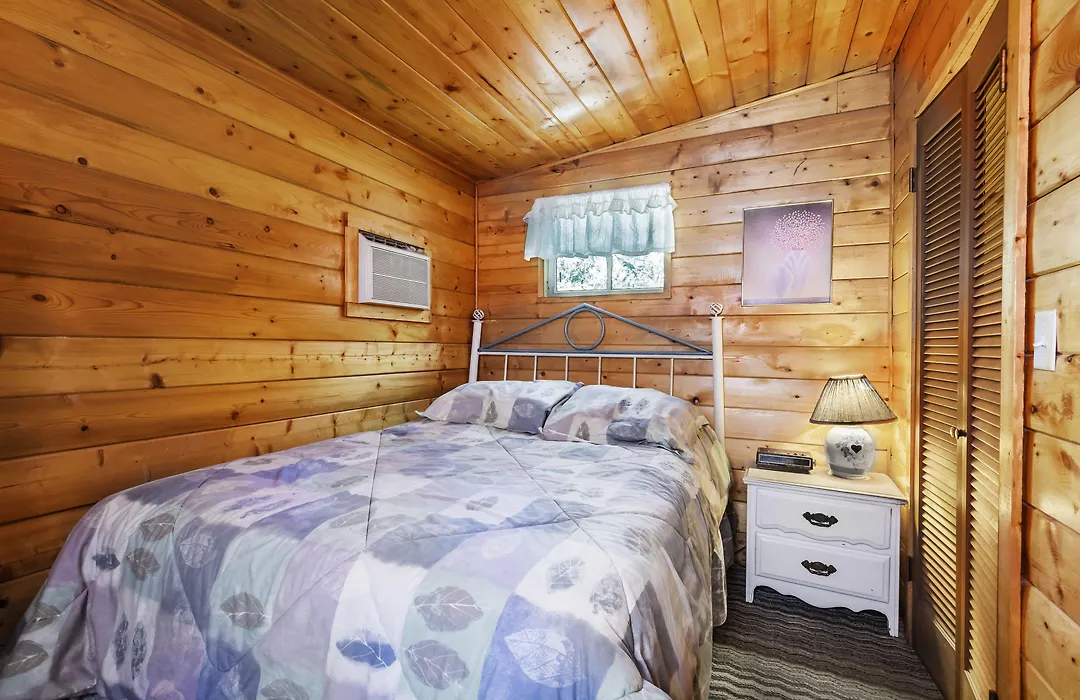 Apple Creek Cottages-1